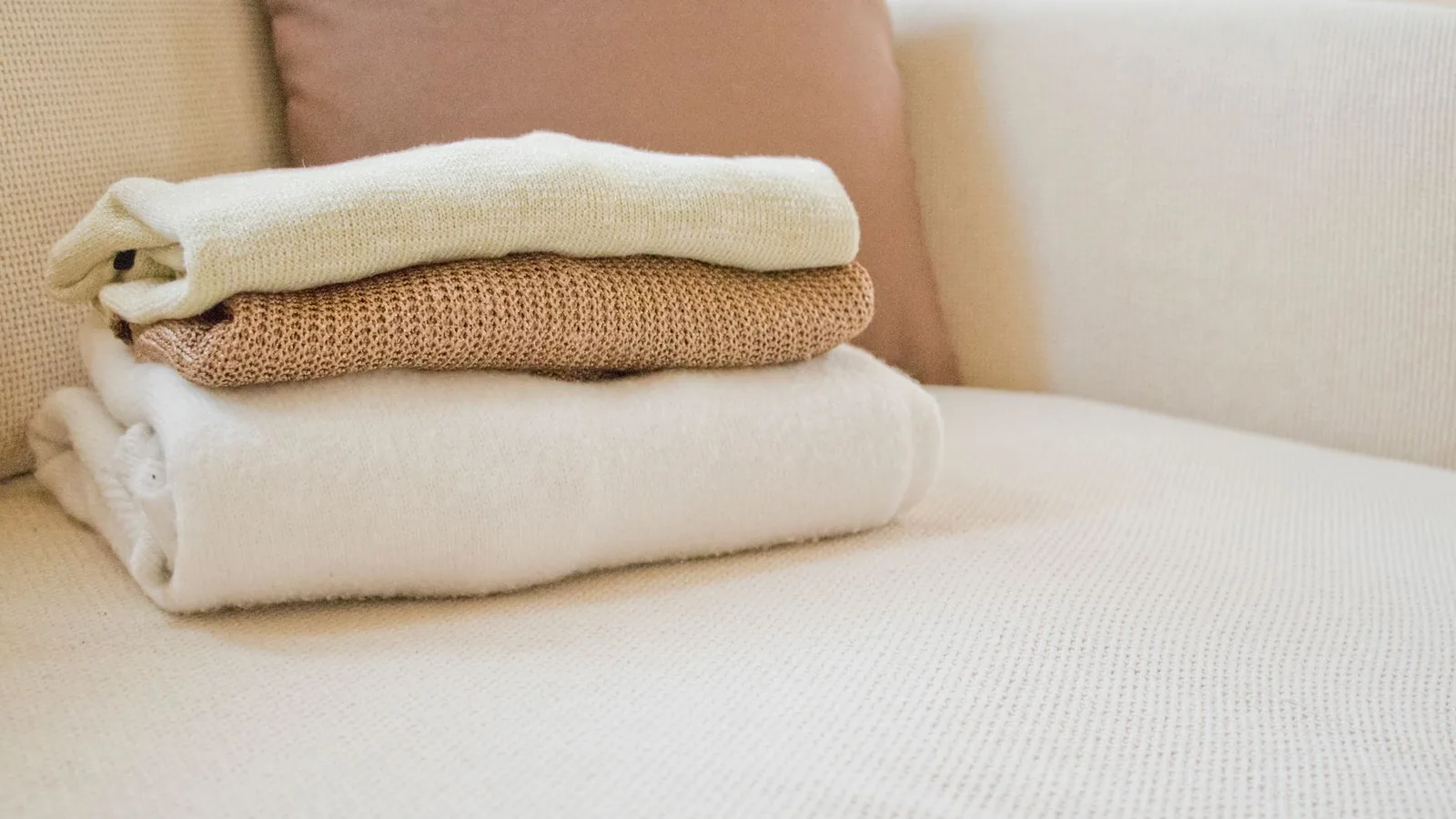 Knitwear folded sweaters