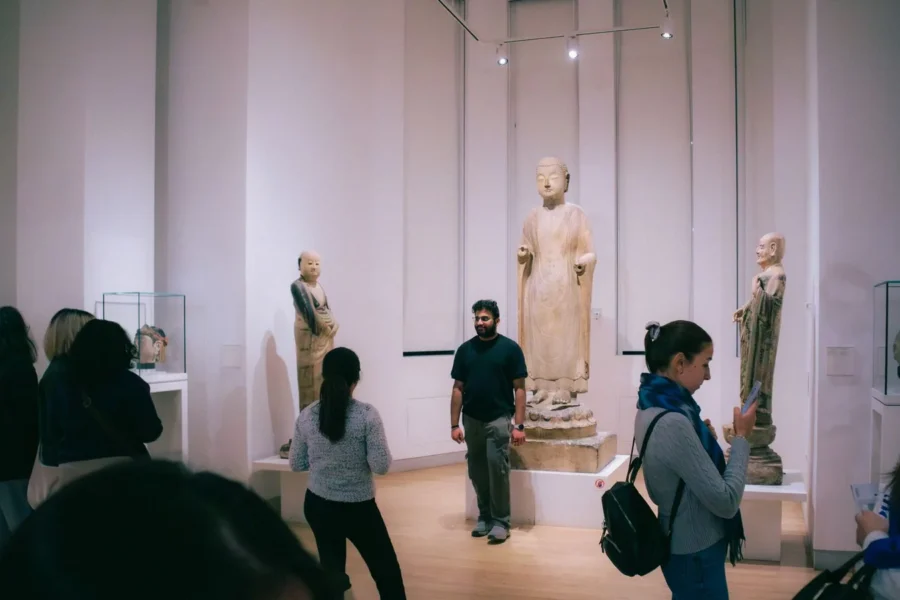 Happy friends museum city