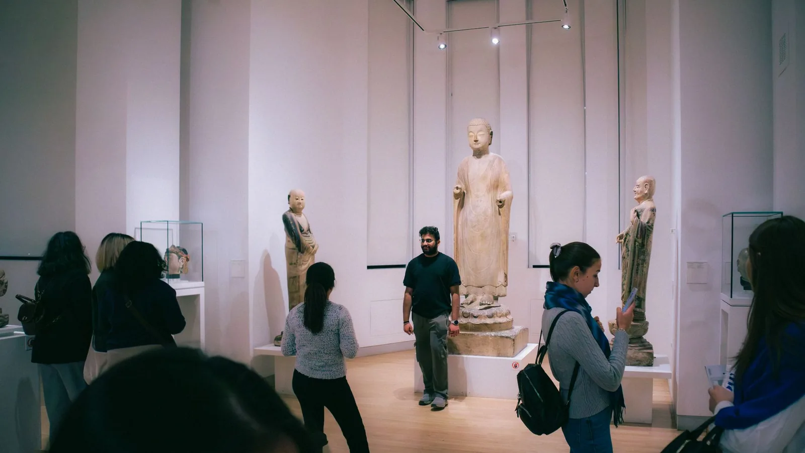 Happy friends museum city