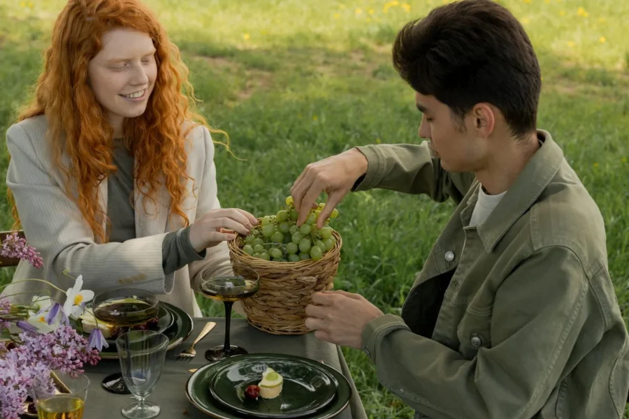 Tableware dining friends