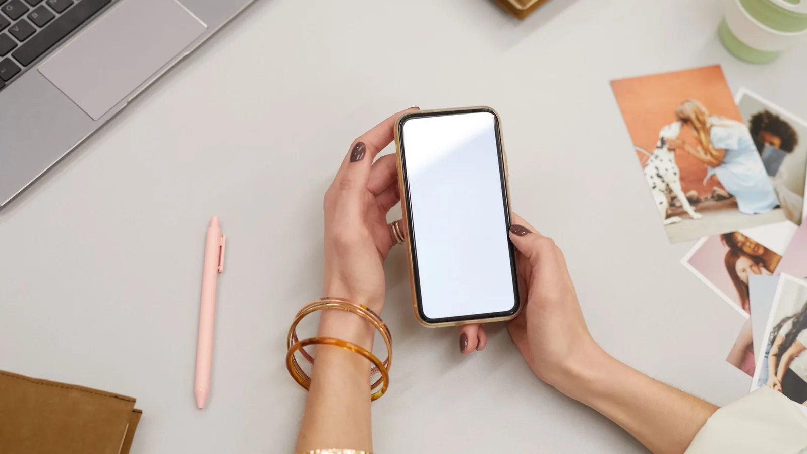 Smartphone desk lifestyle