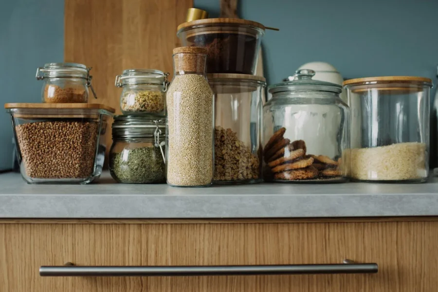 Food containers kitchen